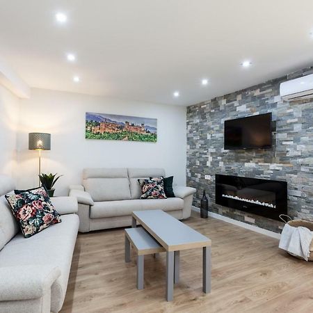 Apartamentos Reina Isabel Гранада Экстерьер фото