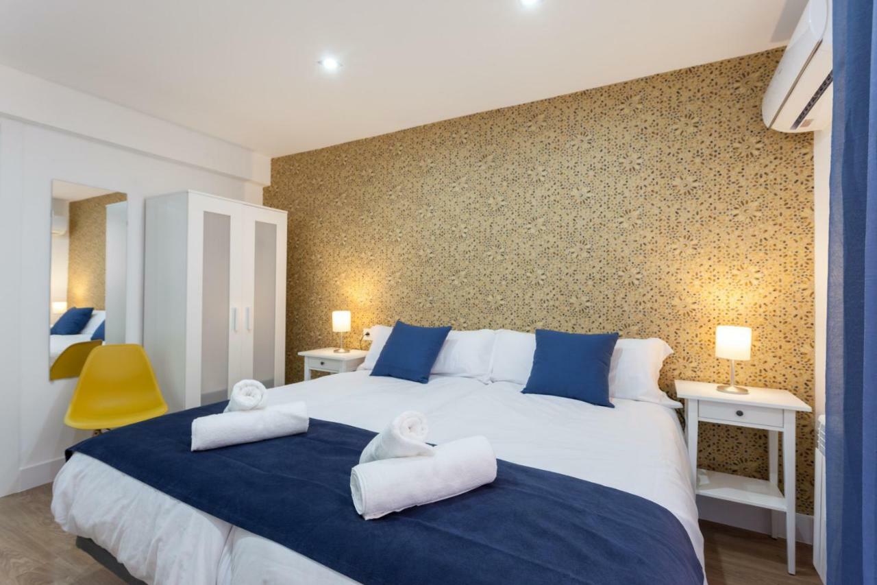 Apartamentos Reina Isabel Гранада Экстерьер фото