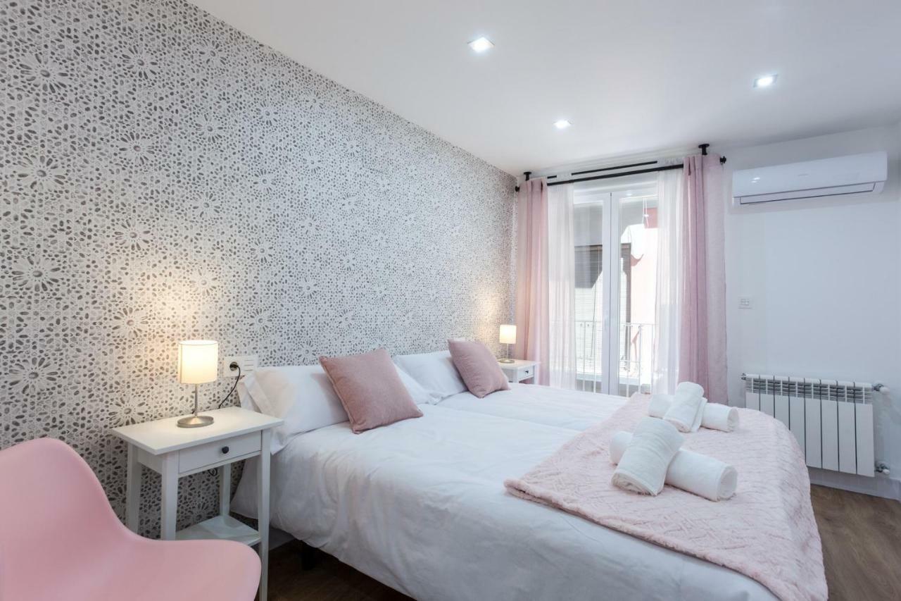 Apartamentos Reina Isabel Гранада Экстерьер фото