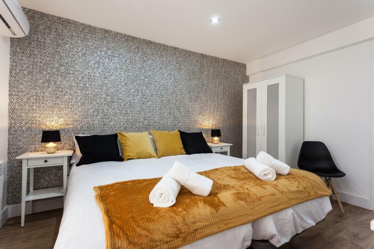 Apartamentos Reina Isabel Гранада Экстерьер фото