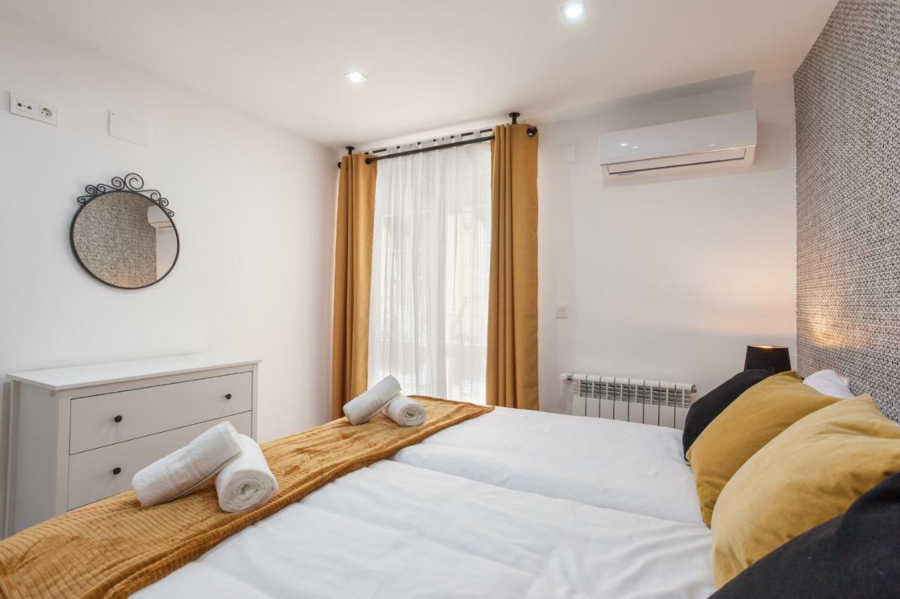 Apartamentos Reina Isabel Гранада Экстерьер фото